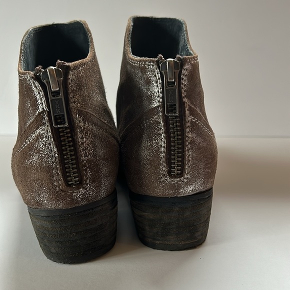 Seychelles Brown Metallic Booties Womens Western Ankle Boots Sz 6.5 - Picture 5 of 6